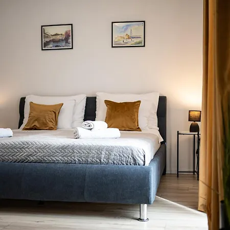 Apartman Kozina 3 *