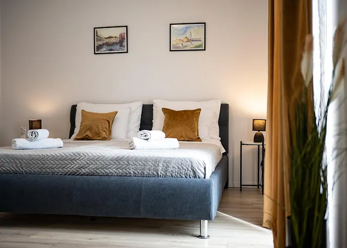 Apartman Kozina 3 *