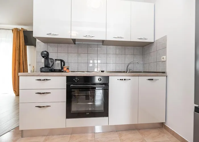 Apartamento Apartman Kozina 3 *